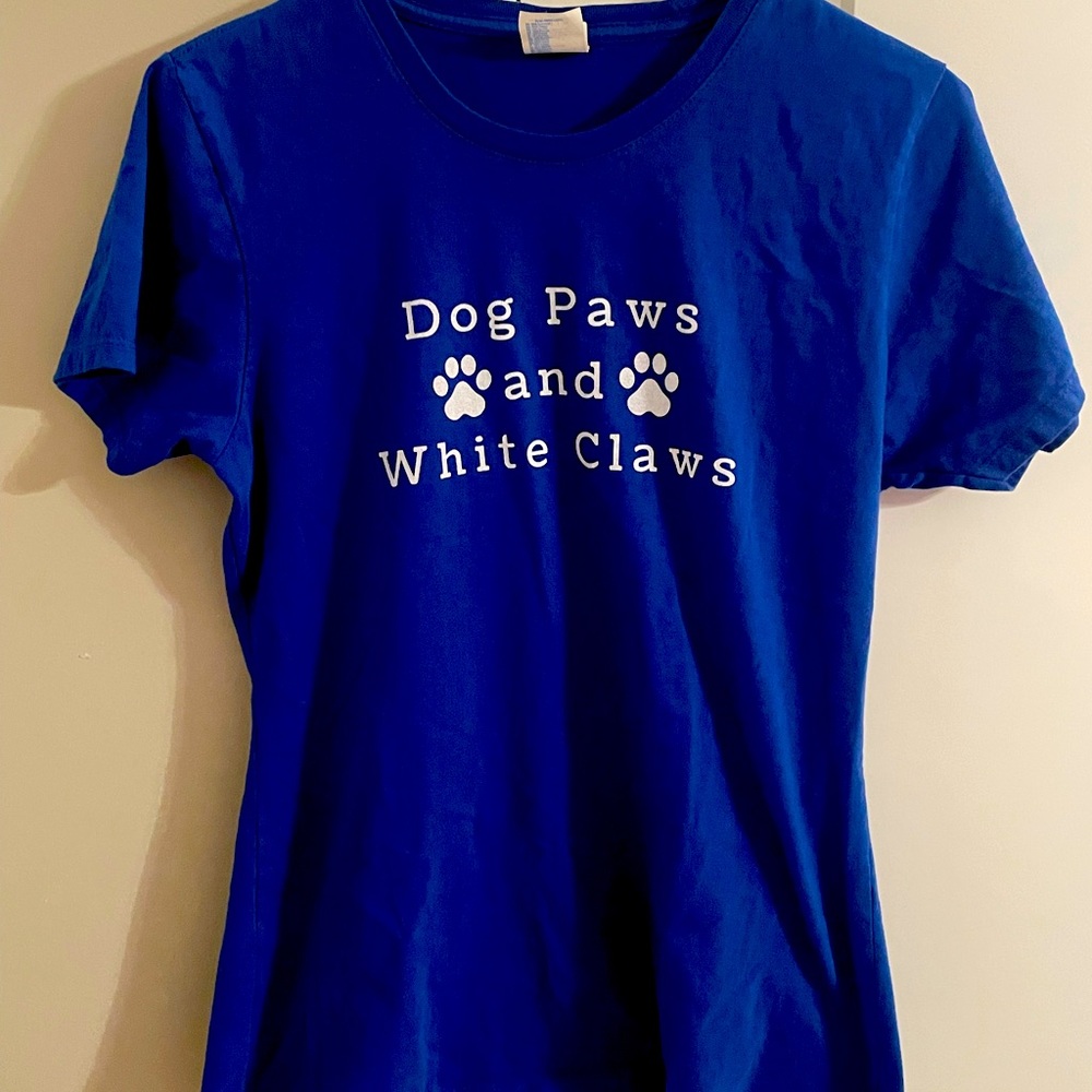Dog 🐩 🐾 paws and White Claws 🍹 Graphic Tee